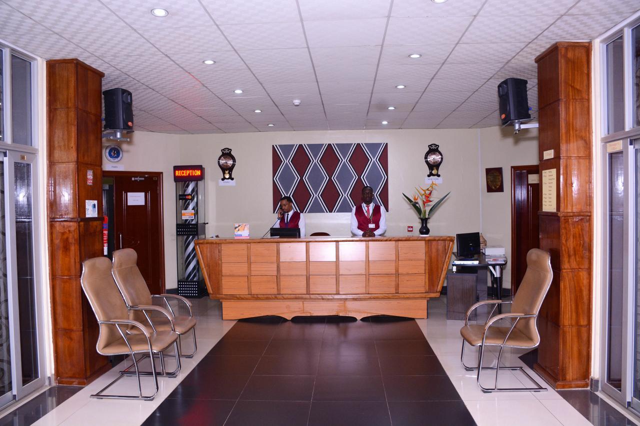 Beausejour Hotel キガリ エクステリア 写真
